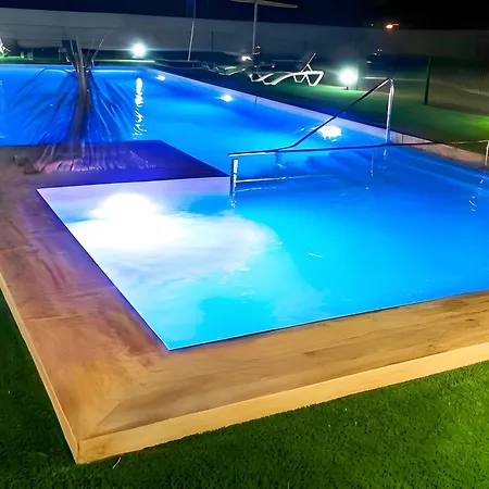 Precioso Con Piscina Compartida Garaje Gratis Y Terraza Privada Appartement *