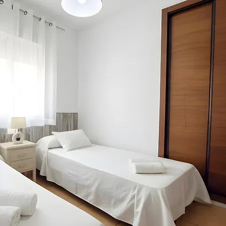 Precioso Con Piscina Compartida Garaje Gratis Y Terraza Privada Conil De La Frontera