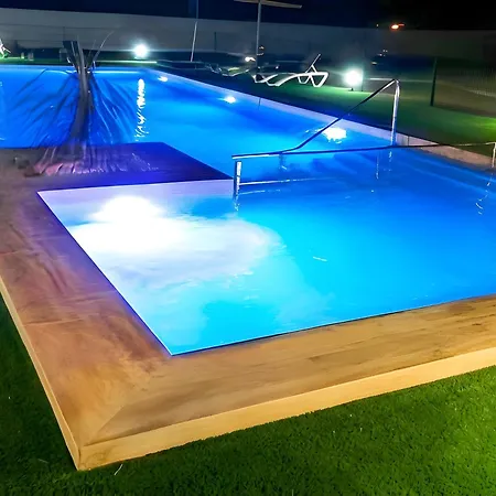 Precioso Con Piscina Compartida Garaje Gratis Y Terraza Privada